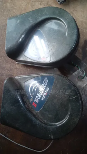 Toyota Harrier Horns