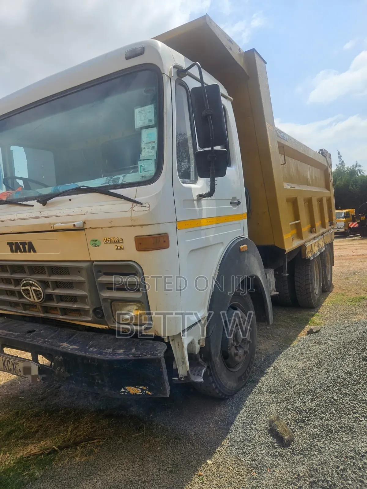 Very Clean Tata Tipper on Sale