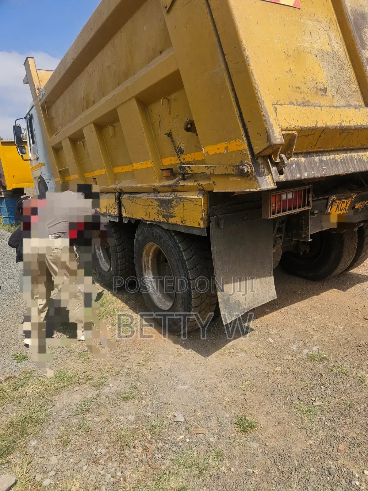 Very Clean Tata Tipper on Sale