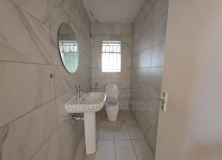 5bdrm House in Muthangari for rent