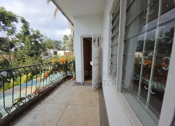 5bdrm House in Muthangari for rent
