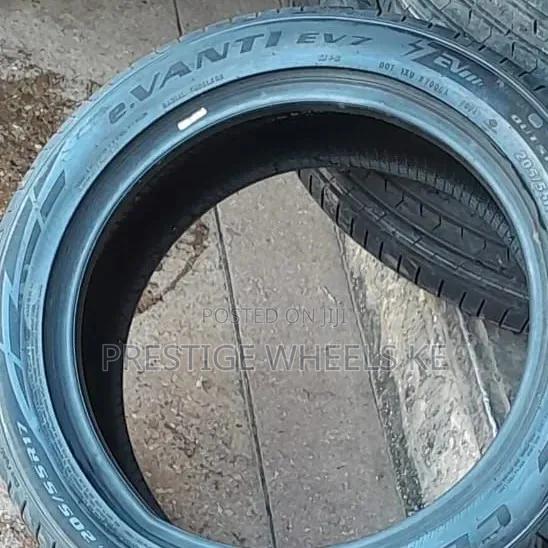 205/55r17 Centara Tires