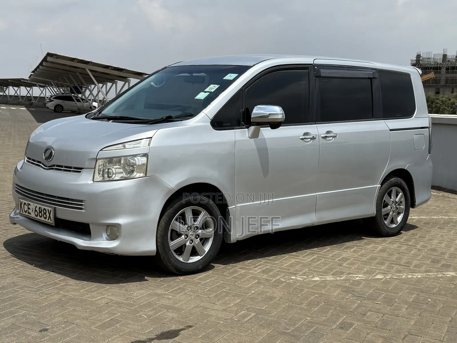 Toyota Voxy 2008 Silver