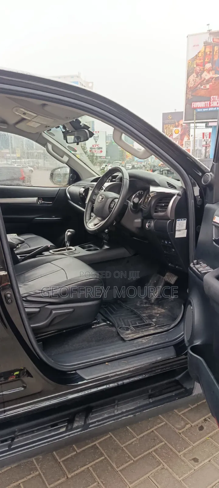 Toyota Hilux 2019 Black