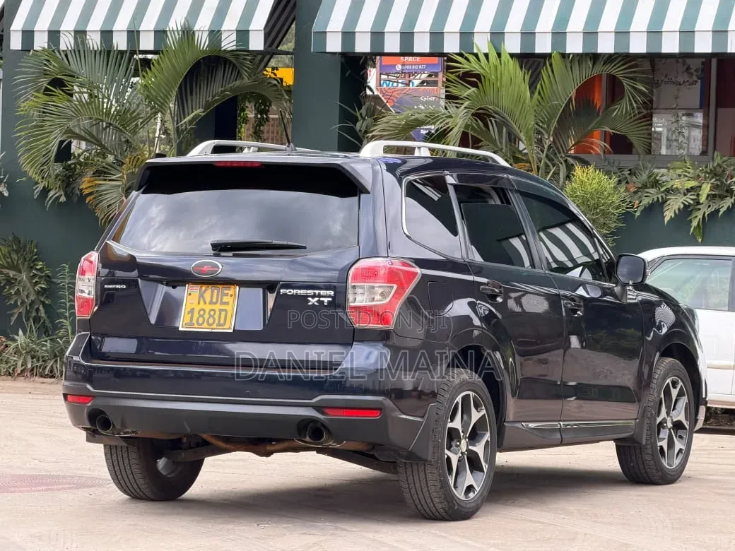 Subaru Forester 2015 Black