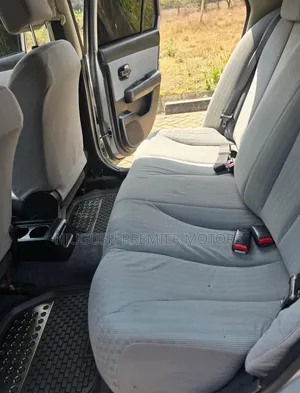 Nissan Tiida 2009 Silver