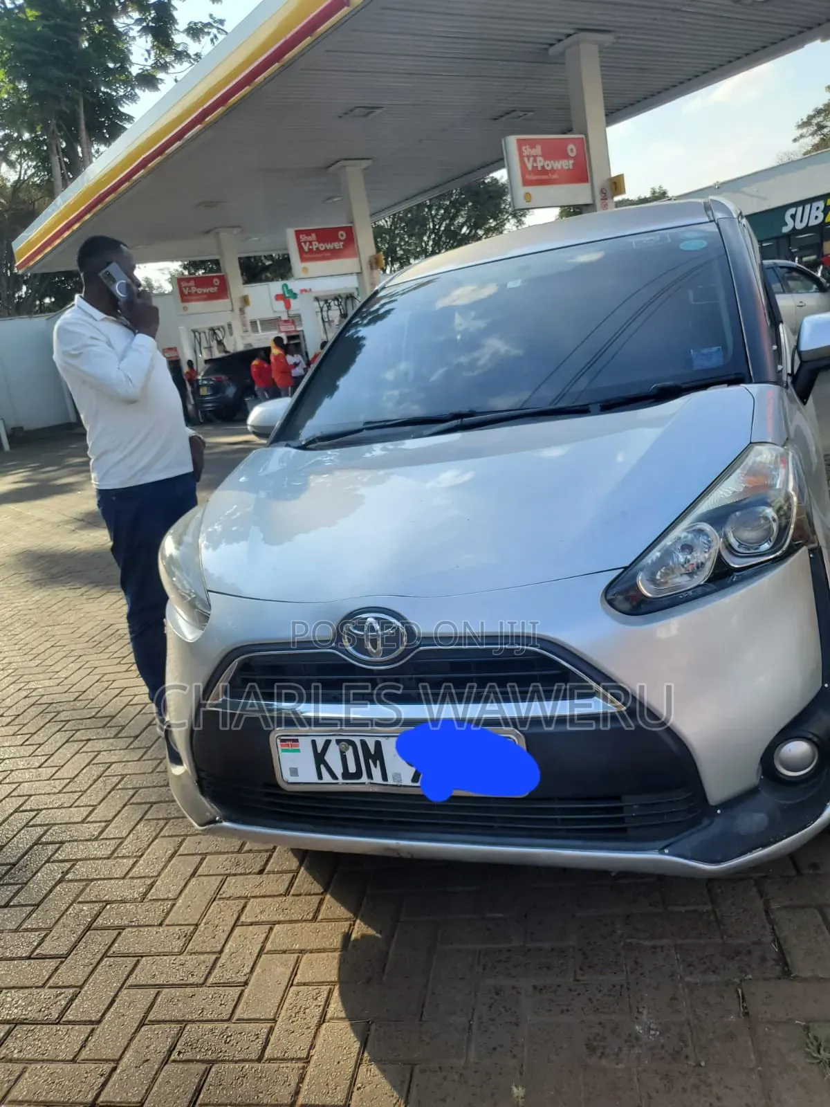Toyota Sienta 2017 Silver