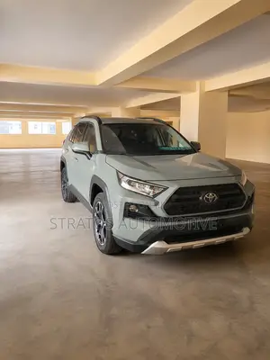 Toyota RAV4 Adventure 2019 Green