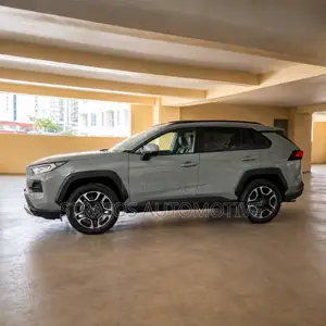 Toyota RAV4 Adventure 2019 Green