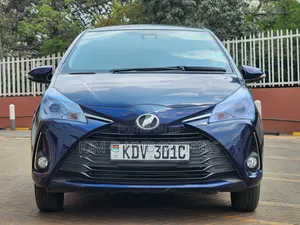 Toyota Vitz 1.0 FWD 5dr 2019 Blue