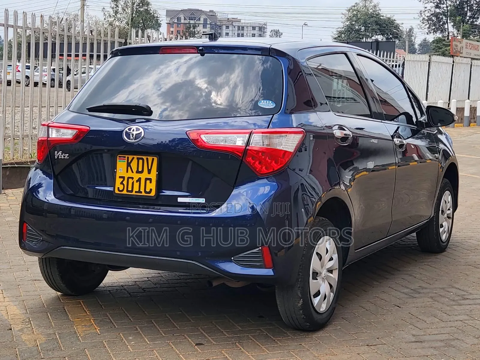 Toyota Vitz 1.0 FWD 5dr 2019 Blue