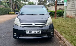 Toyota ISIS 2008 Black