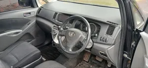 Toyota ISIS 2008 Black