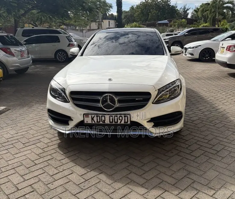 Mercedes-Benz C200 2017 White