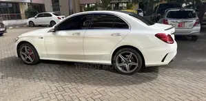 Mercedes-Benz C200 2017 White