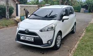 Toyota Sienta 2016 White