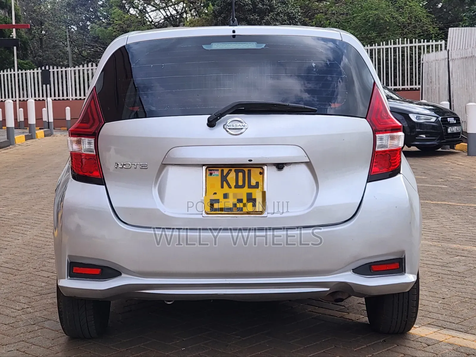 Nissan Note 2018 Silver