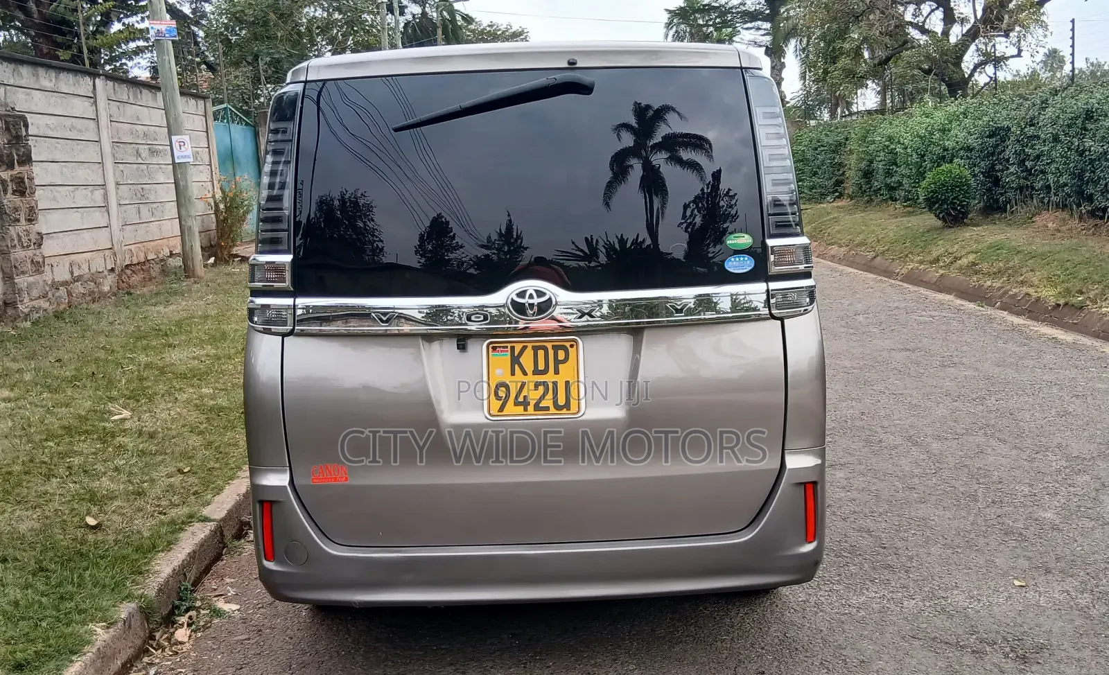 Toyota Voxy 2018 Gray