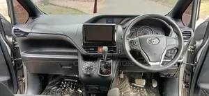 Toyota Voxy 2018 Gray