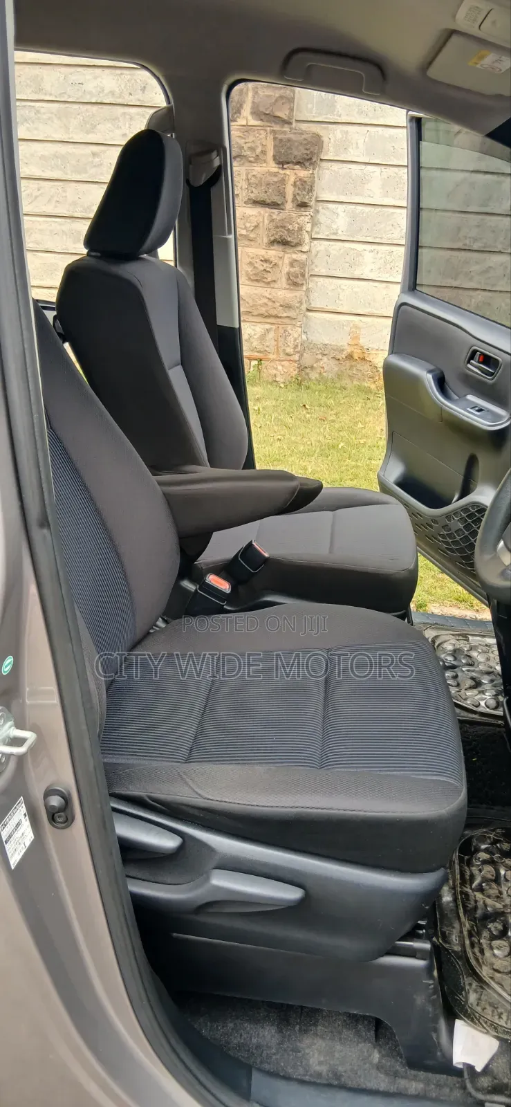 Toyota Voxy 2018 Gray