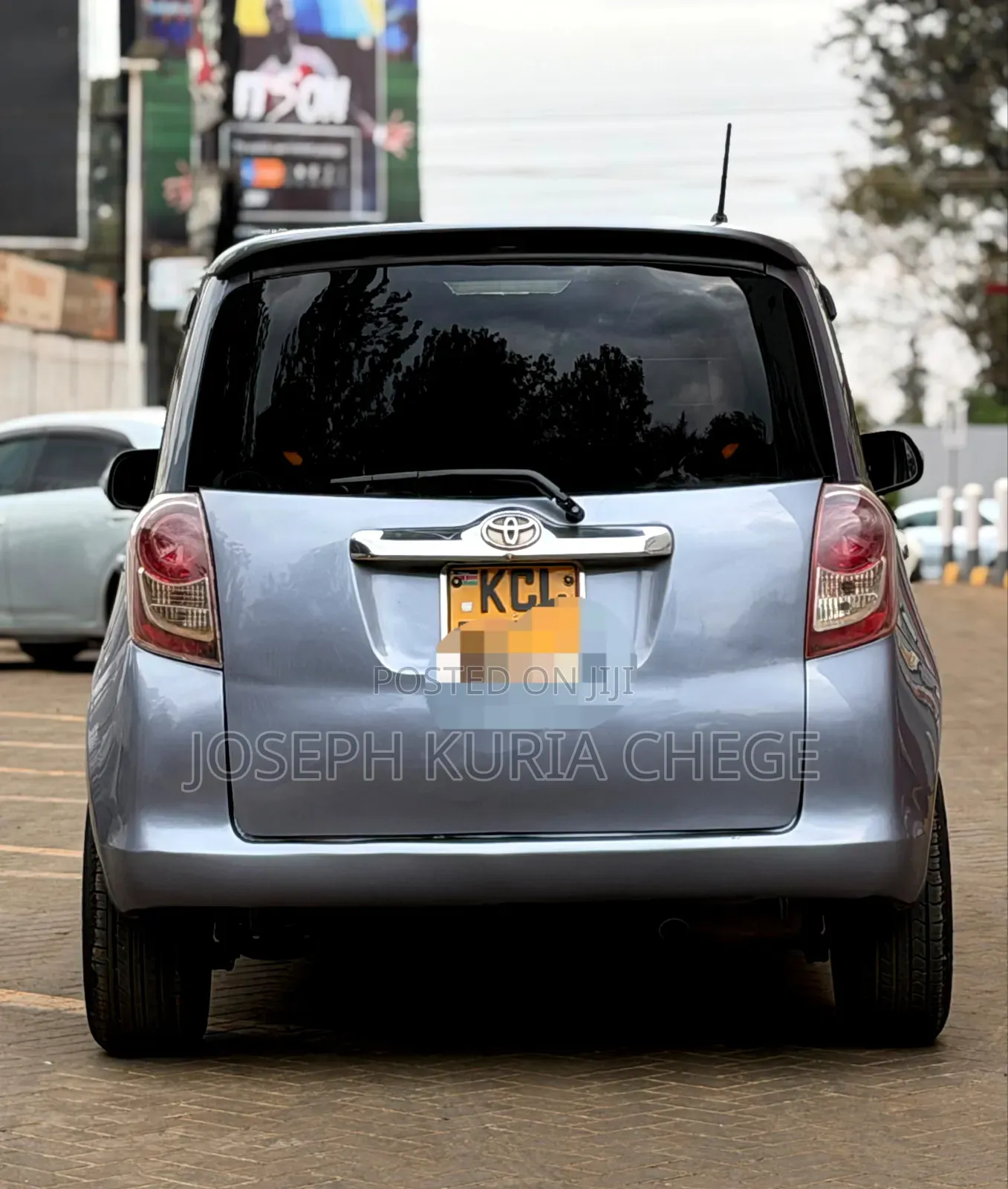 Toyota Ractis 2009 Silver