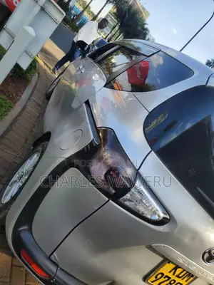 Toyota Sienta 2017 Silver