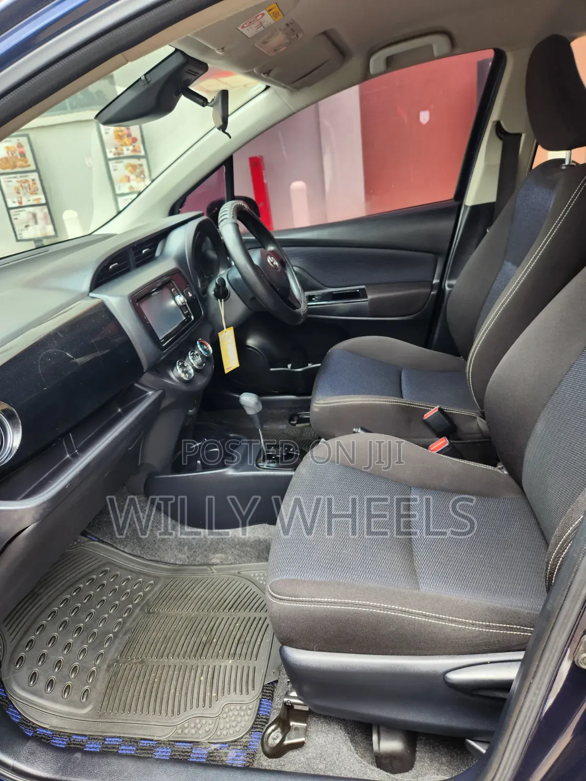 Toyota Vitz 1.0 FWD 5dr 2019 Blue