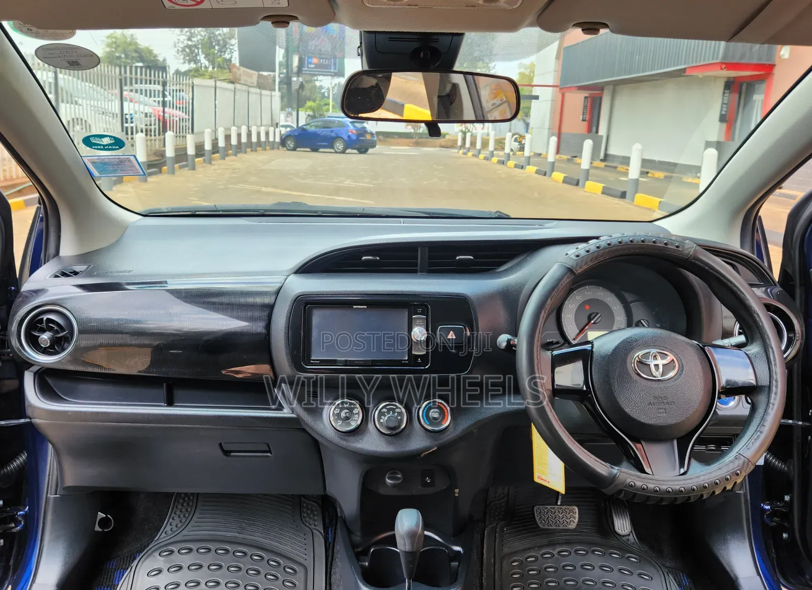 Toyota Vitz 1.0 FWD 5dr 2019 Blue