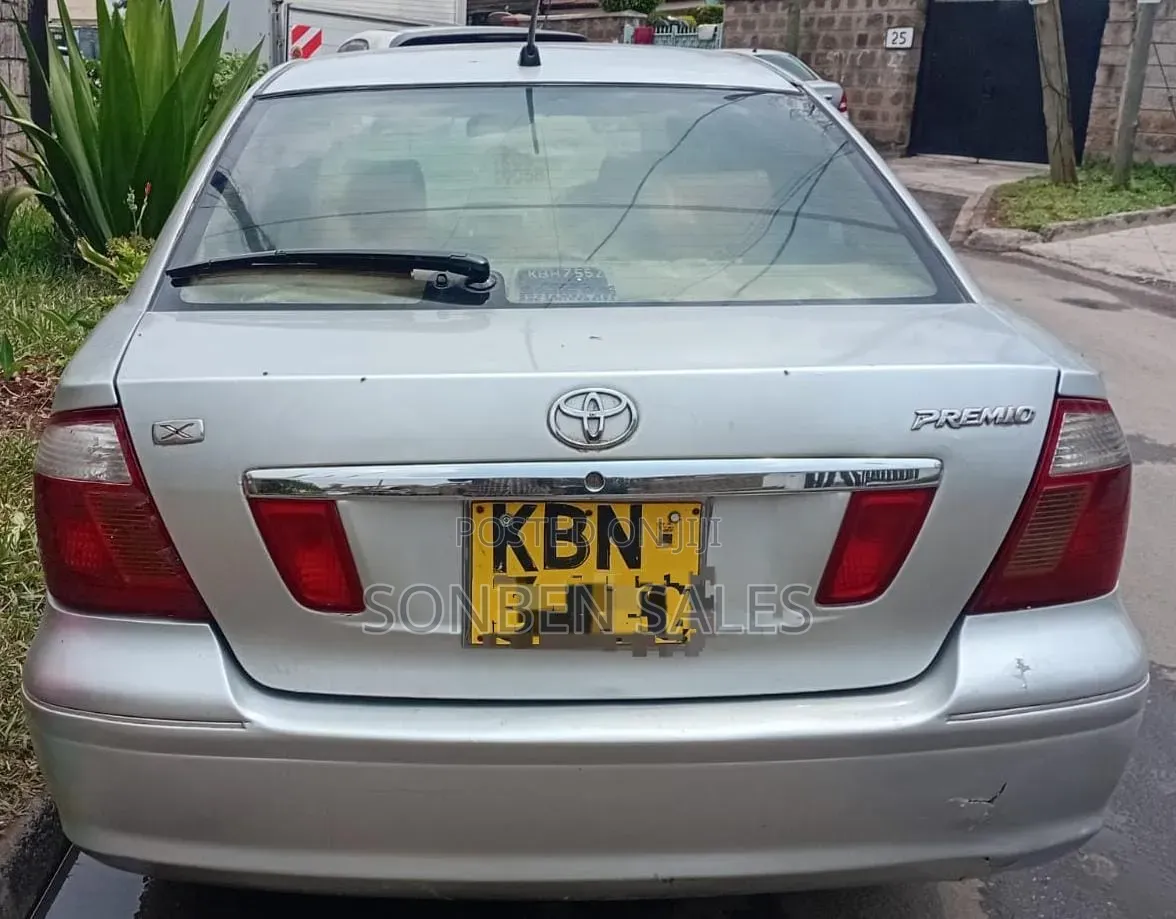 Toyota Premio 2005 Silver