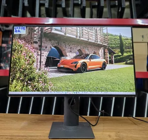Dell U2718Q 27" IPS Monitor – HDR