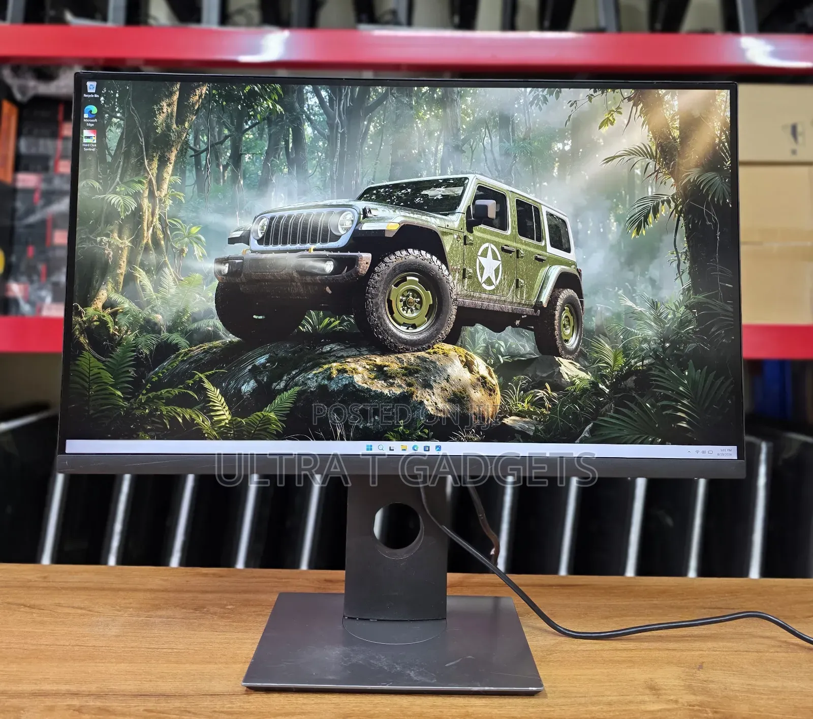 Dell U2718Q 27" IPS Monitor – HDR