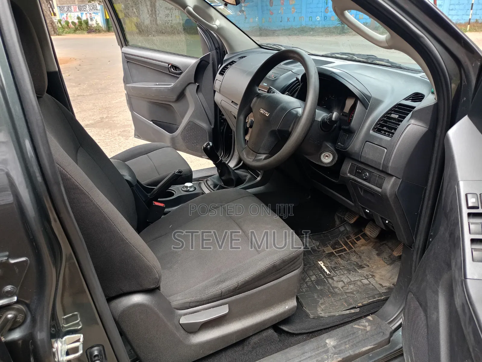 Isuzu D-MAX 2022 Gray
