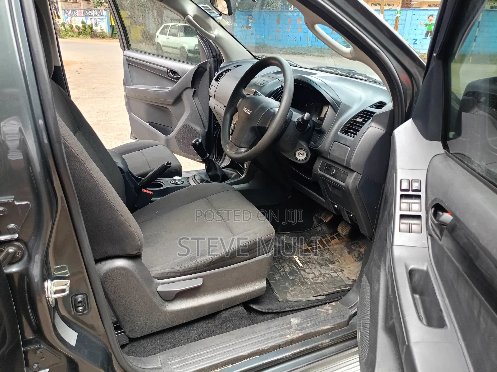 Isuzu D-MAX 2022 Gray