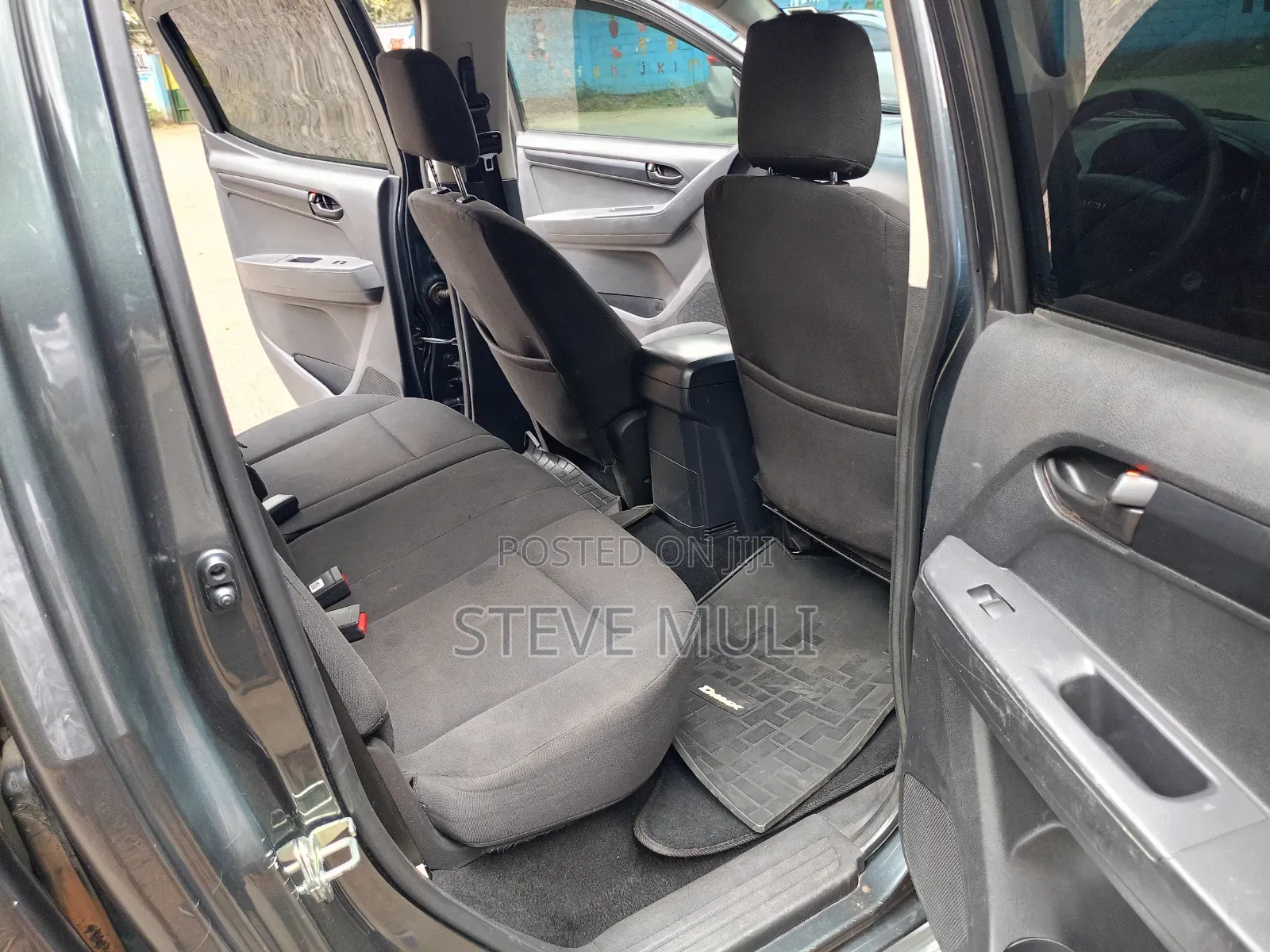 Isuzu D-MAX 2022 Gray