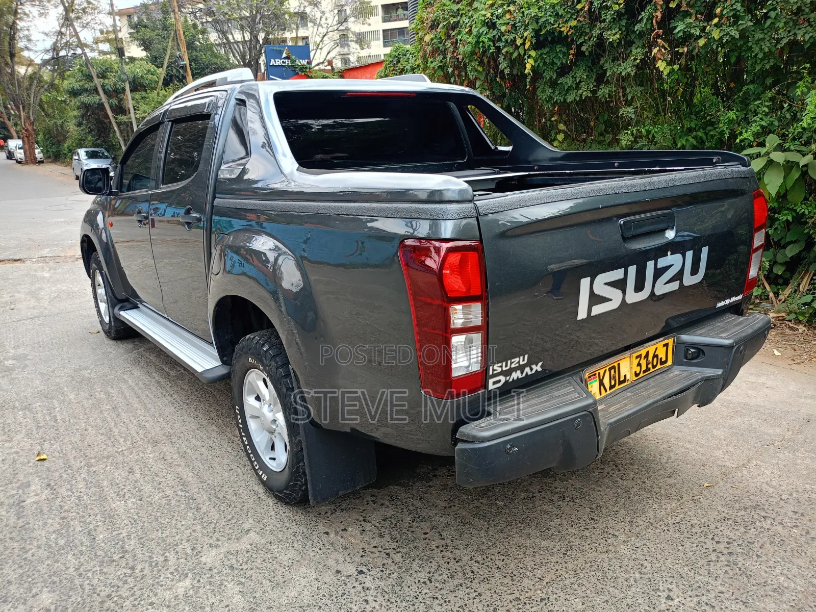 Isuzu D-MAX 2022 Gray
