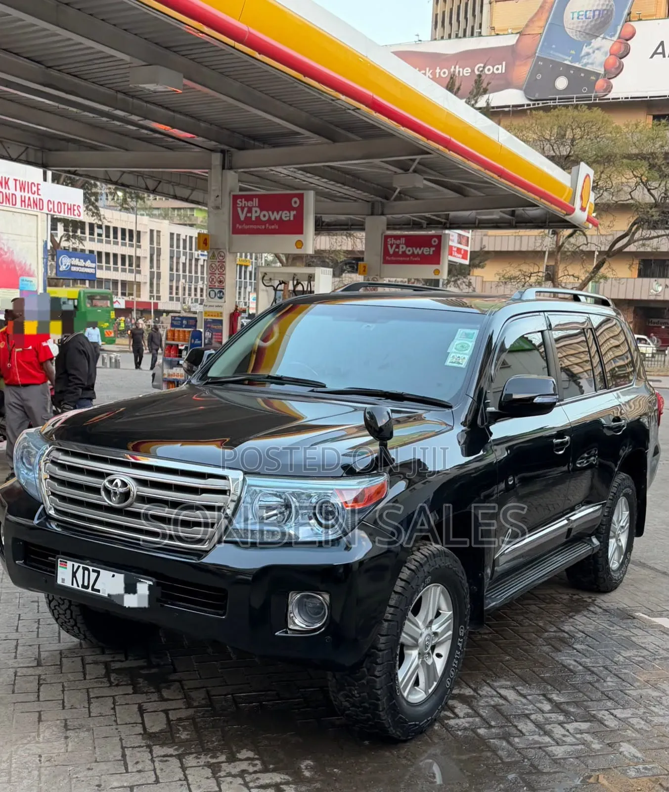 Toyota Land Cruiser 4.6 V8 ZX 2013 Black