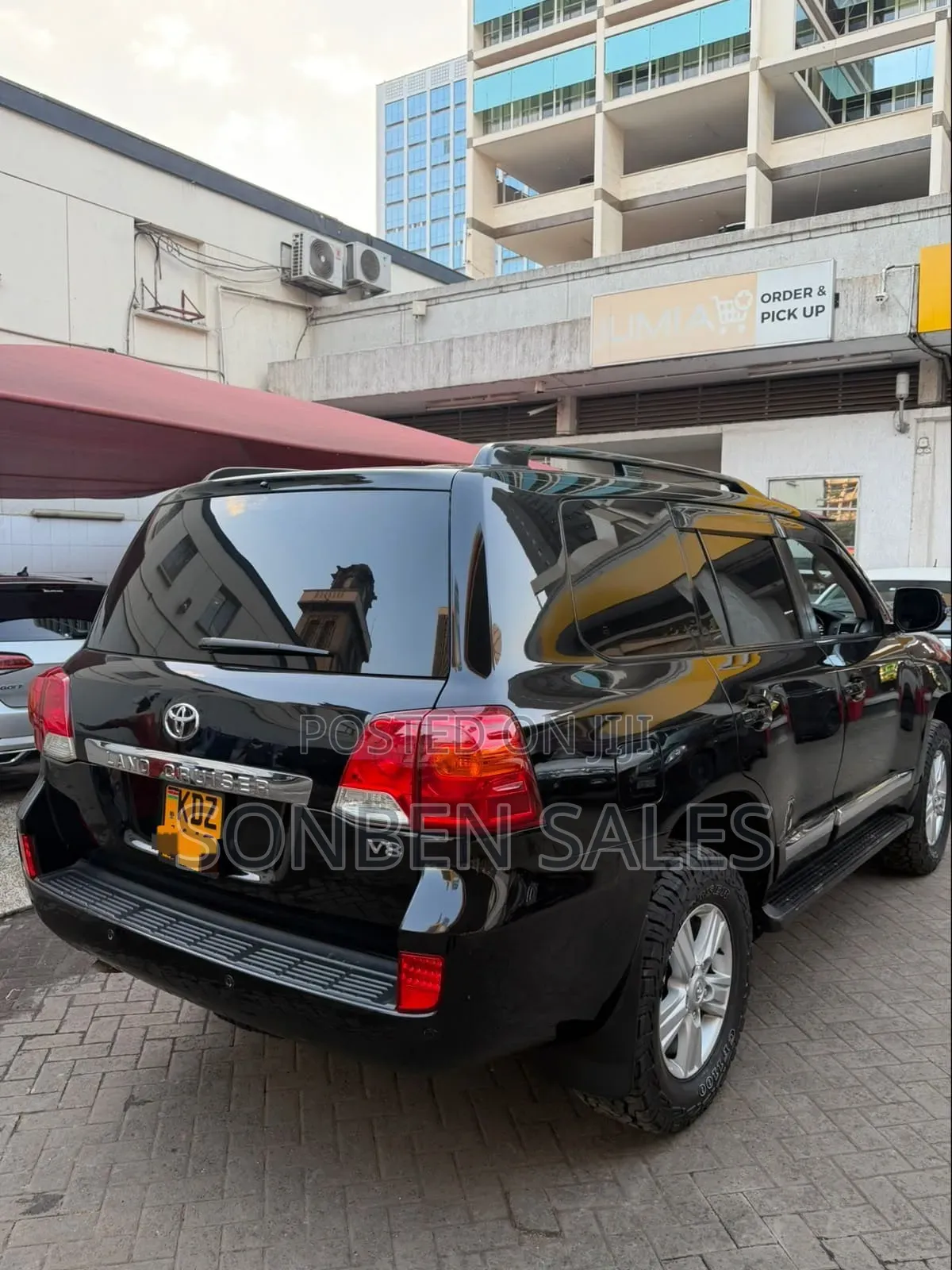 Toyota Land Cruiser 4.6 V8 ZX 2013 Black
