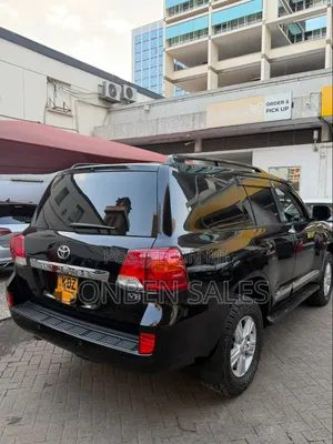 Toyota Land Cruiser 4.6 V8 ZX 2013 Black