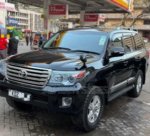 Toyota Land Cruiser 4.6 V8 ZX 2013 Black