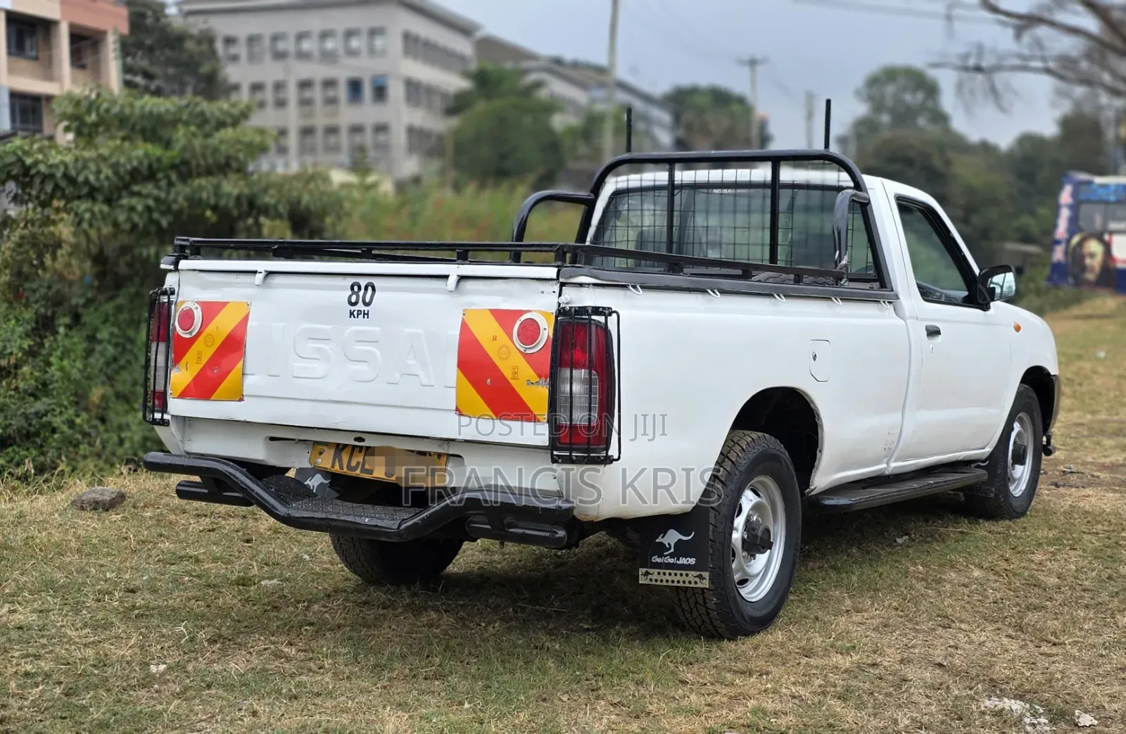 Nissan Hardbody 2014 White