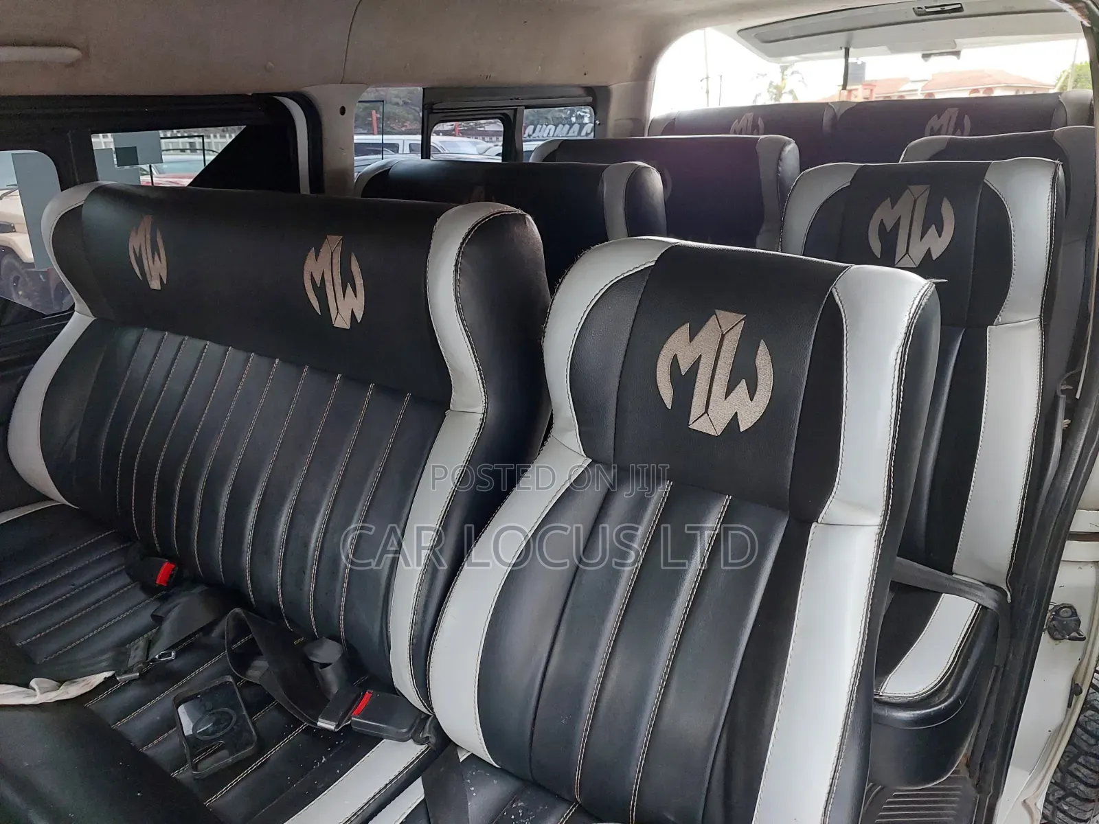 Toyota HiAce 2017 White
