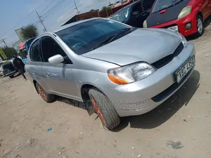 Toyota Platz 2005 Silver