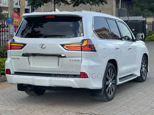 Lexus LX 2020 White
