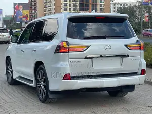 Lexus LX 2020 White