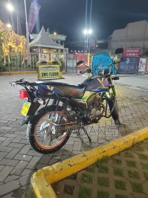 Honda CB 2023 Blue