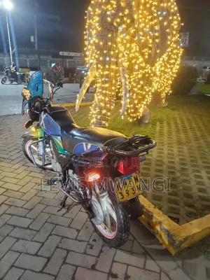 Honda CB 2023 Blue
