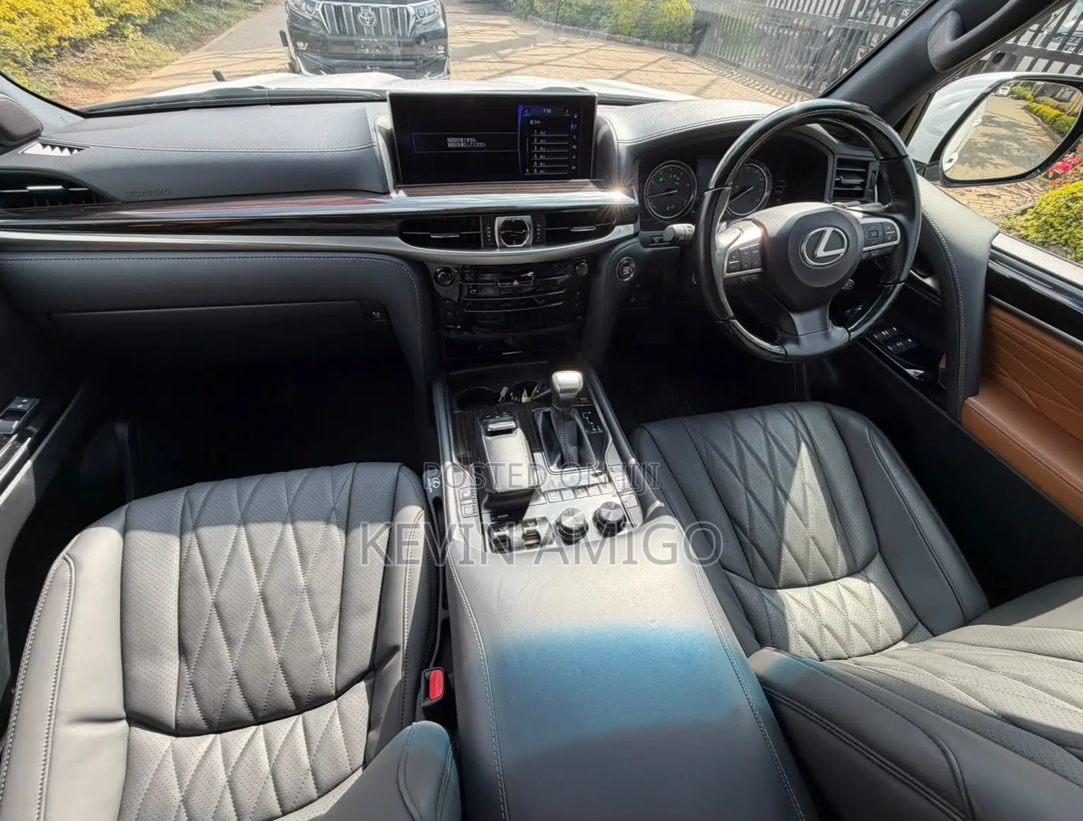 Lexus LX 2020 White