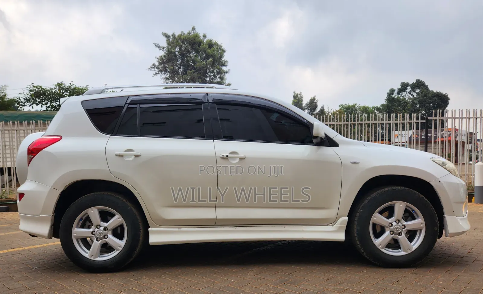 Toyota RAV4 2008 White