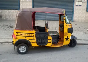 Bajaj 2018 Yellow