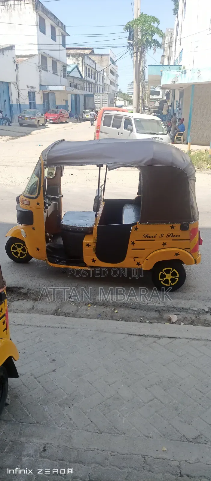 Bajaj 2018 Yellow